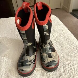 DSG Kids Rain Boots  Size 13k  Camouflage Pull On Waterproof Lined         1708
